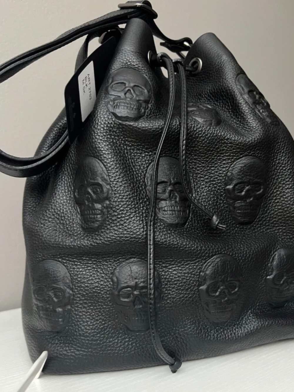 IO PELLE Italia 3D Skull Embossed Black Soft Leather Bucket Bag Shoulder Tote
